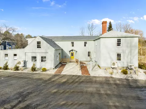 10 Independence Dr #2, Freeport, ME 04032