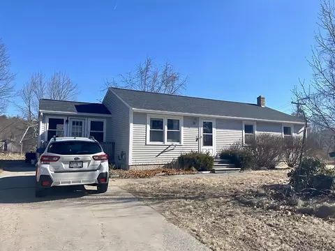 2 Locust Ln, South Berwick, ME 03908