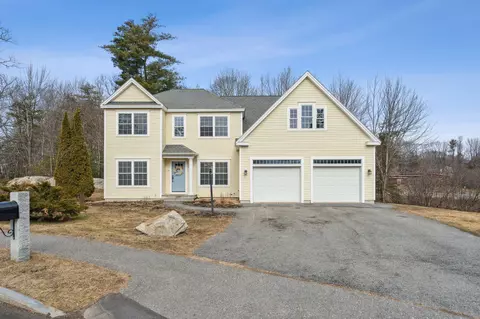 19 Farm House, Portland, ME 04103
