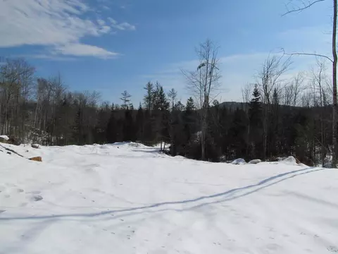 09 5w Greenwood Rd, Greenwood, ME 04255
