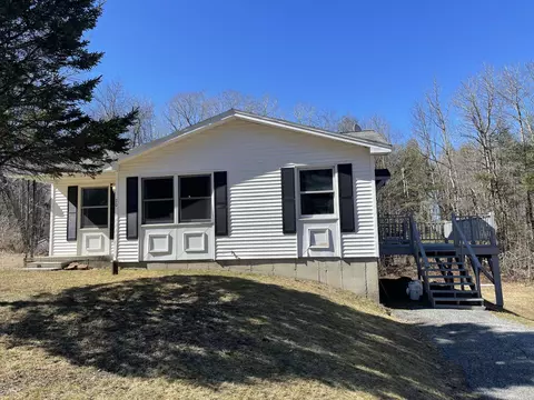 20 Middle Rd, Augusta, ME 04330
