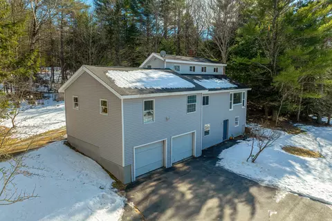 49 Twitchell Rd, Paris, ME 04281
