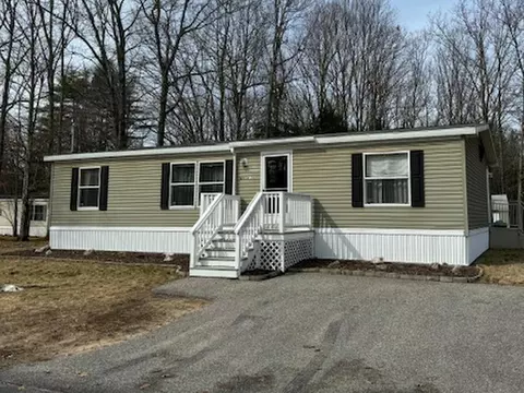 44 Rachel Dr, Sanford, ME 04073