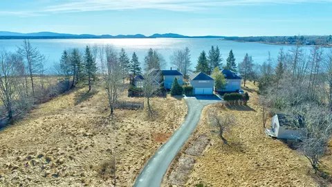 958 Newbury Neck Rd, Surry, ME 04684