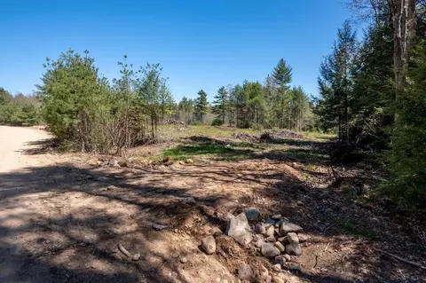 33 Richardson Drive, Lebanon, ME 04027