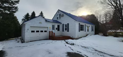 21 Westwind Dr, Caribou, ME 04736
