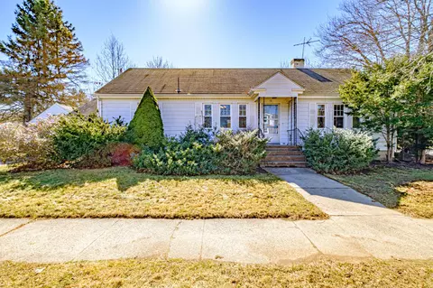 10 Cooper St, South Portland, ME 04106