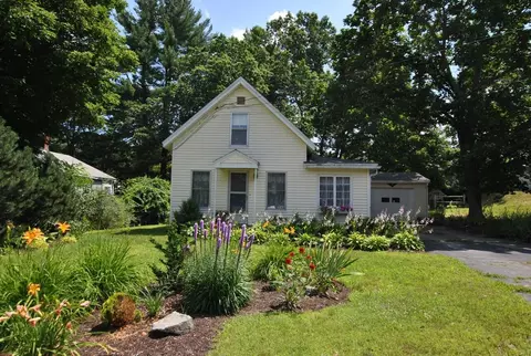 17 Avon St, Sanford, ME 04073