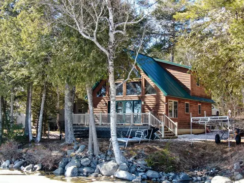 103 Davis Rd, Enfield, ME 04493