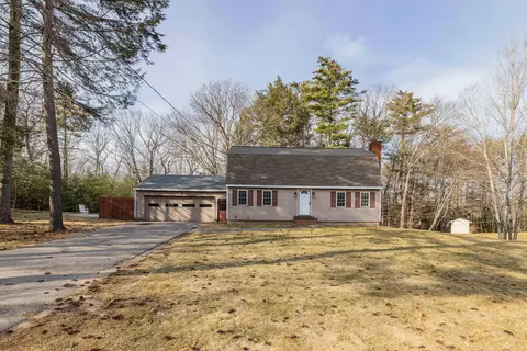 58 Old Post Ln, Sanford, ME 04073