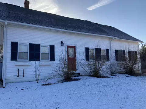 25 Donnell Pond Rd, Franklin, ME 04634
