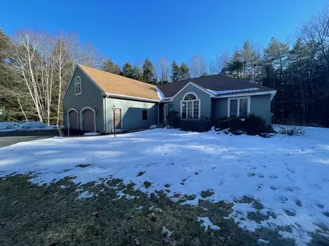 9 Enchanted Ln, Westbrook, ME 04092