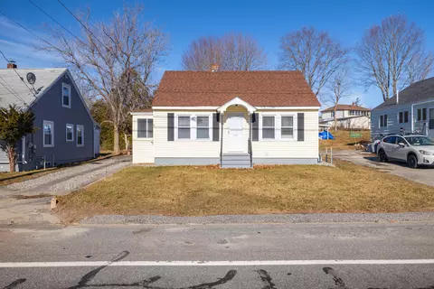 296 Pond Rd, Lewiston, ME 04240