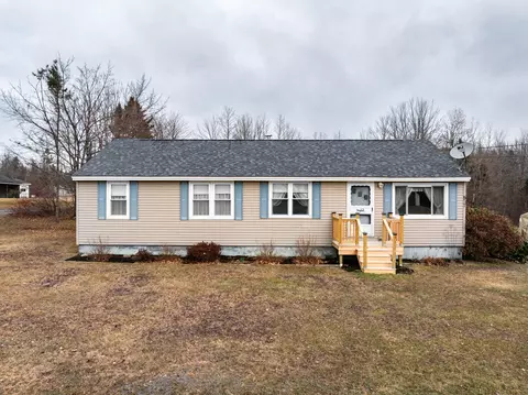537 Fuller Rd, Hermon, ME 04401