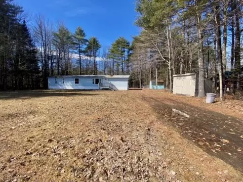 881 Middle Rd, Sabattus, ME 04280