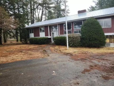10 Seeger Dr, Jefferson, ME 04348