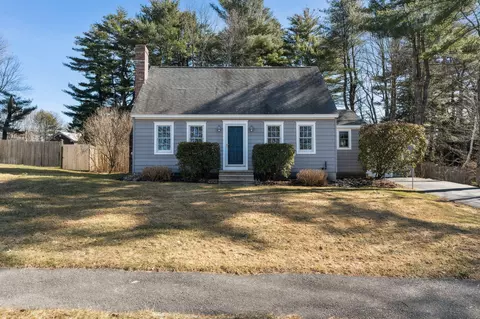 44 Continental Dr, Portland, ME 04103