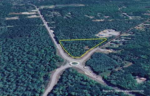 820 Ossipee Trl W, Standish, ME 04084