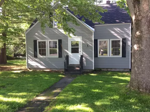 20 Elmwood Ave, Waterville, ME 04901