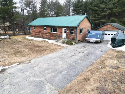 286 Weld St, Dixfield, ME 04224