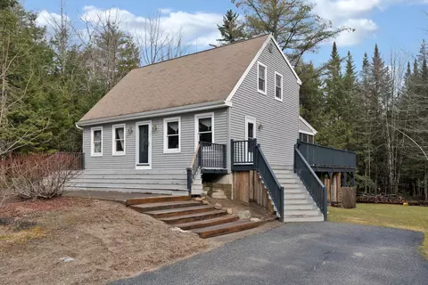 31 Doughty Farm Rd, Gray, ME 04039