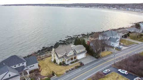 71 Nubble Rd, York, ME 03909
