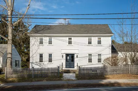 142 Port Rd, Kennebunk, ME 04043