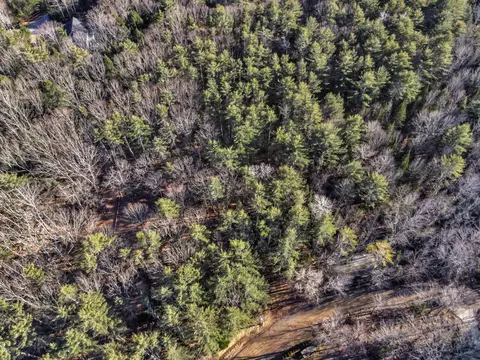 96 Park Ln, China, ME 04358