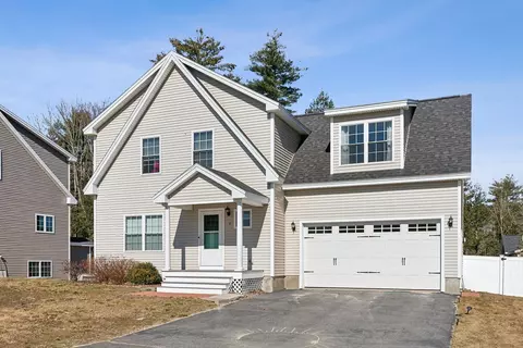 7 Dogwood Ln, Gorham, ME 04038