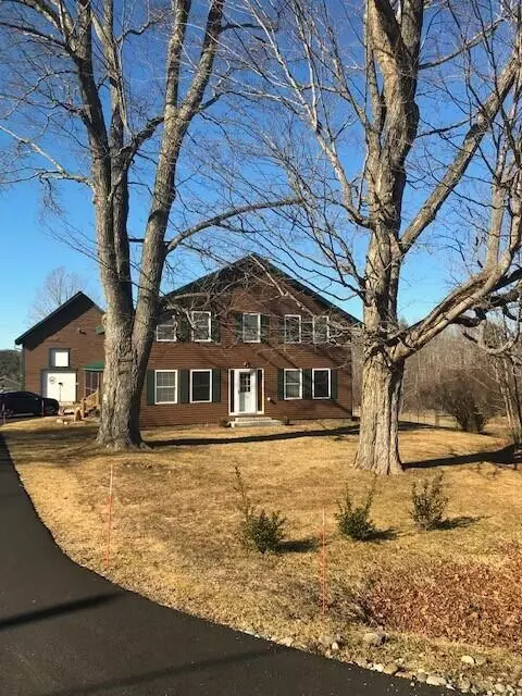 356 Notch Rd, Skowhegan, ME 04976