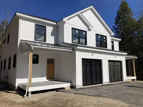 10 Timber Creek Dr #2, Falmouth, ME 04105