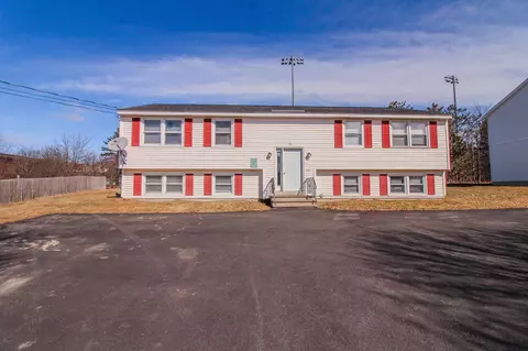 51 Glenwood Dr, Bangor, ME 04401