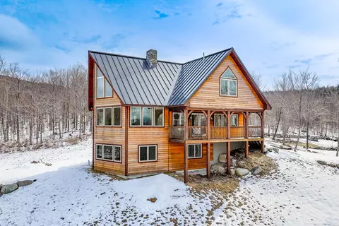 146 Lower Vose Rd, Kingfield, ME 04947