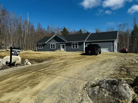 21 Brianna Dr, Oakland, ME 04963