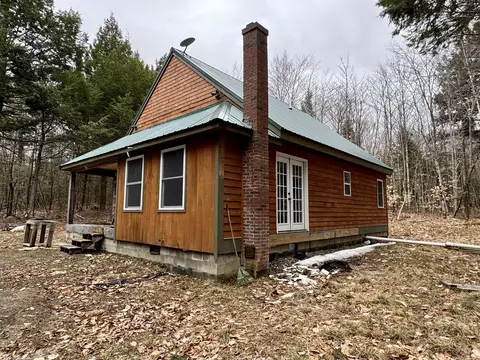 40 Stoney Dr, Lincoln, ME 04457