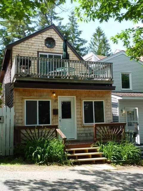 10 Prospect St, Old Orchard Beach, ME 04064