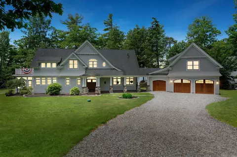 3032 Emerald Point Dr, Frye Island, ME 04071