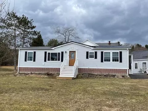 19 Main St, Winterport, ME 04496