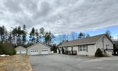 662 Dahlia Farm Rd, Newburgh, ME 04444