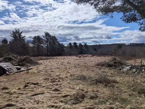 77 Glidden Rd, Freedom, ME 04941