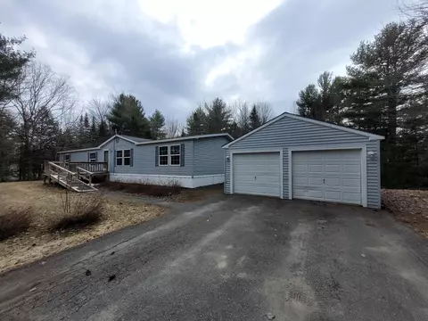 207 Martin Stream Rd, Fairfield, ME 04937