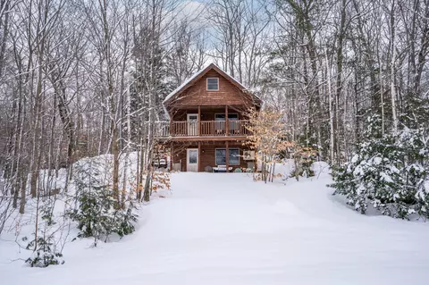 68 Yagger Rd, Norway, ME 04268