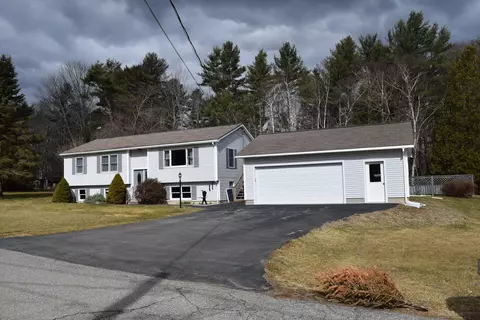 17 Priscilla Ln, Belfast, ME 04915