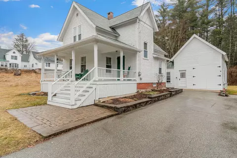 47 Elm St, Sanford, ME 04083