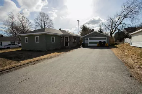11 Highland St, Brewer, ME 04412