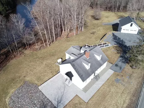 34 Main St, Athens, ME 04912