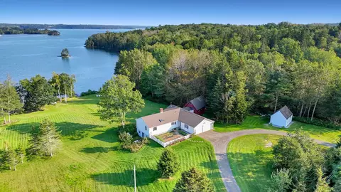 674 Pleasant Point Rd, Cushing, ME 04563