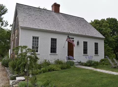 3 Park St, Kennebunk, ME 04043