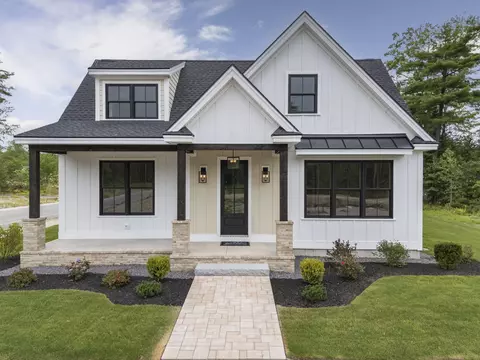196 Stewart Dr, Scarborough, ME 04074
