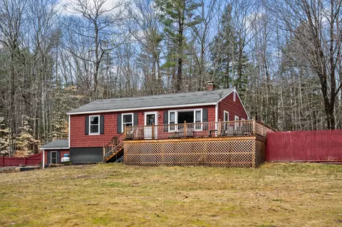 35 Campbell Dr, Bridgton, ME 04009